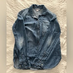 Gently used old navy chambray button up